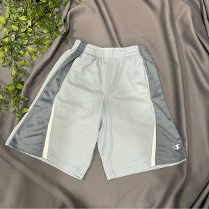 Champion Boys Shorts Size L in Grey